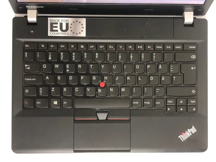 Ноутбук Б-клас Lenovo ThinkPad Edge E330 / 13" (1366x768) TN / Intel Core i5-3230M (2 (4) ядра по 2.6 - 3.2 GHz) / 4 GB DDR3 / 320 GB HDD / Intel HD Graphics 4000 / WebCam б/в - зображення 8