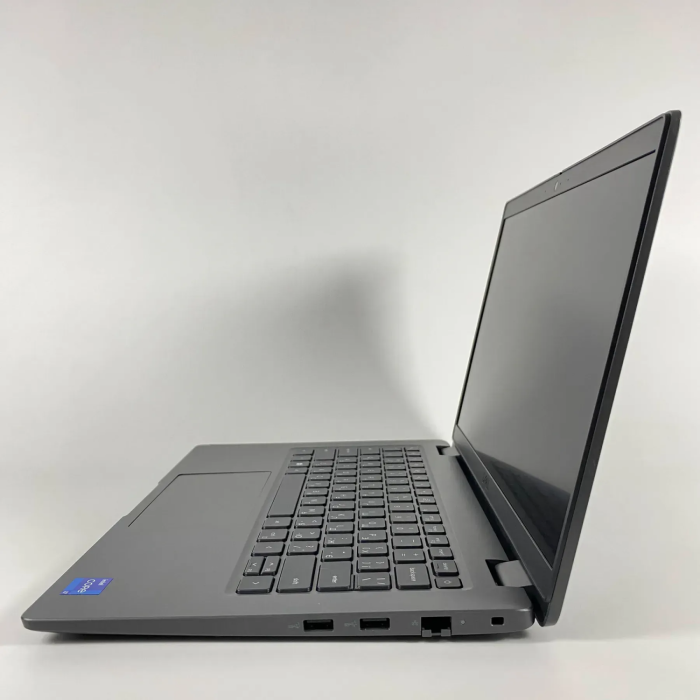 Ультрабук Б-клас Dell Latitude 3440 / 14" (1920x1080) IPS / Intel Core i7-1355U (10 (12) ядер по 3.7 - 5.0 GHz) / 16 GB DDR4 / 256 GB SSD / Intel Iris Xe Graphics / WebCam / HDMI б/в - зображення 7