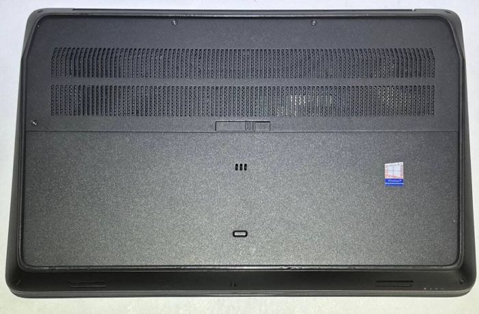 Мобільна робоча станція HP ZBook 17 G4 / 17,3" (1920x1080) IPS / Intel Core i7-7820HQ (4 (8) ядра по 2,9 - 3,9 ГГц) / 64 ГБ DDR4 / 1000 ГБ SSD / nVidia Quadro P5000, 16 ГБ GDDR5, 256-біт / WebCam / Win 11 Pro б/в - зображення 7