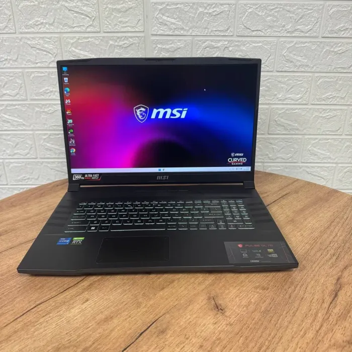 Ігровий ноутбук MSI Pulse GL76 12UGK / 17.3" (1920x1080) IPS / Intel Core i7-12700H (14 (20) ядер по 3.5 - 4.7 GHz) / 16 GB DDR4 / 512 GB SSD / nVidia GeForce RTX 3070, 8 GB GDDR6, 256-bit / WebCam б/в - зображення 2
