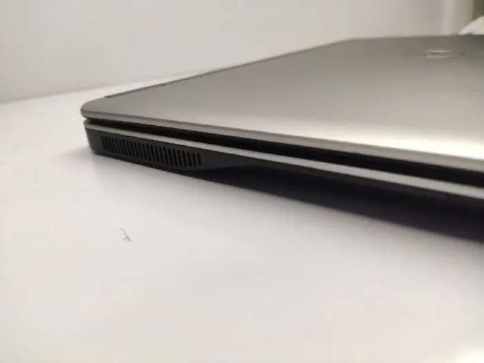 Ультрабук Dell Latitude E7440 / 14" (1920x1080) TN / Intel Core i5-4310U (2 (4) ядра по 2.0 - 3.0 GHz) / 4 GB DDR3 / 256 GB SSD / Intel HD Graphics 4400 / WebCam / Win 8 б/в - зображення 5