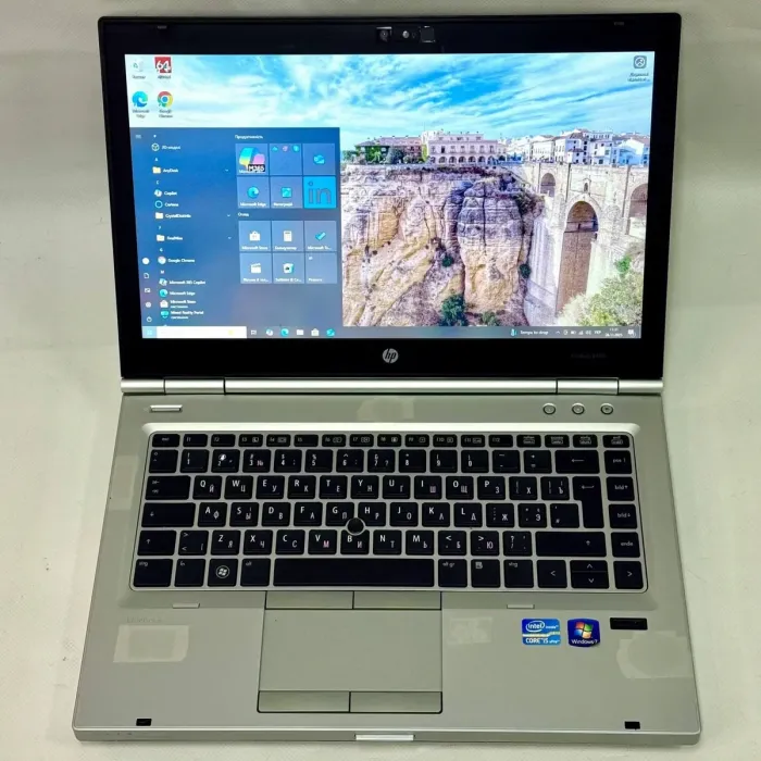 Ноутбук Б-клас HP EliteBook 8460p / 14" (1366x768) TN / Intel Core i5-2520M (2 (4) ядра по 2.5 - 3.2 GHz) / 8 GB DDR3 / 320 GB HDD / Intel HD Graphics 3000 / WebCam / DVD-ROM / Windows 10 Pro б/в - зображення 3