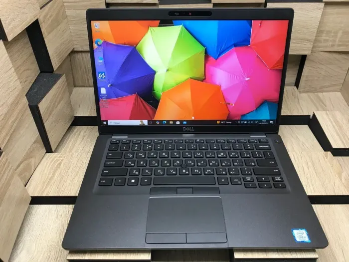 Ультрабук Б-клас Dell Latitude 5400 / 14" (1920x1080) IPS / Intel Core i5-8365U (4 (8) ядра по 1.6 - 4.1 GHz) / 16 GB DDR4 / 256 GB SSD M.2 / Intel UHD Graphics 620 / WebCam / HDMI б/в - зображення 2