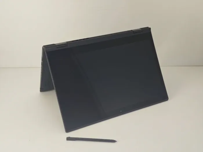 Ультрабук-трансформер Б-клас Lenovo ThinkPad X1 Yoga 3rd Gen / 14" (1920x1080) IPS / Intel Core i5-8350U (4 (8) ядра по 1.7 - 3.6 GHz) / 8 GB DDR4 / 256 GB SSD / Intel UHD Graphics 620 / WebCam б/у - зображення 4