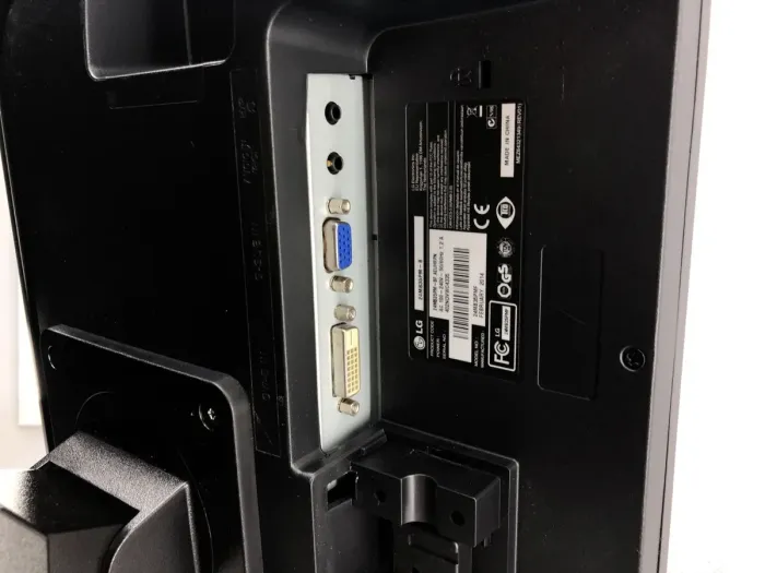 Монітор LG 24MB35P / 24" (1920x1080) IPS WLED / DVI, VGA б/в - зображення 4