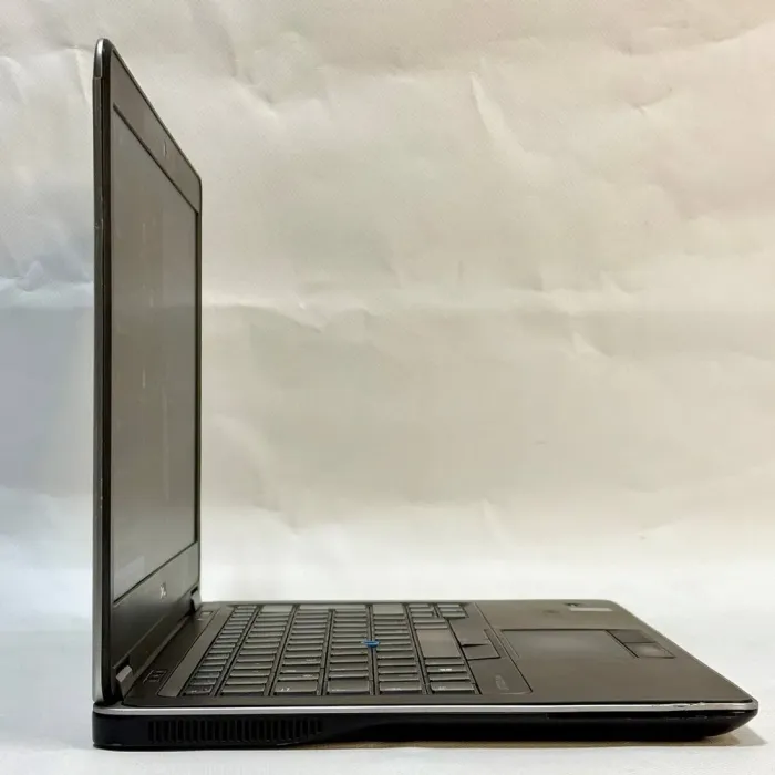 Ноутбук Б-клас Dell Latitude E7440 / 14" (1920x1080) IPS / Intel Core i7-4600U (2 (4) ядра по 2.1 - 3.3 GHz) / 8 GB DDR3 / 250 GB SSD / Intel HD Graphics 4400 / WebCam / Windows 10 Pro б/в - зображення 5