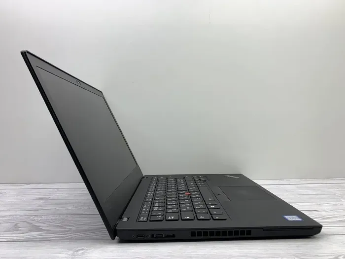 Ультрабук Б-клас Lenovo ThinkPad T480 / 14" (1920x1080) IPS / Intel Core i5-8350U (4 (8) ядра по 1.7 - 3.6 GHz) / 8 GB DDR4 / 240 GB SSD / Intel UHD Graphics 620 / WebCam / Два АКБ б/в - зображення 6