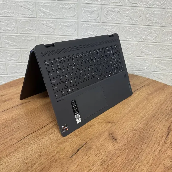 Ультрабук-трансформер Б-клас Lenovo IdeaPad Flex 5 16ALC7 / 16" (1920x1200) IPS Touch / AMD Ryzen 5 5500U (6 (12) ядер по 2.1 - 4.0 GHz) / 8 GB DDR4 / 256 GB SSD / AMD Radeon Vega Graphics / WebCam б/в - зображення 7