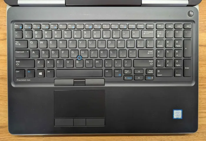 Мобільна робоча станція Dell Precision 7520 / 15.6" (1920x1080) IPS / Intel Core i7-7820HQ (4 (8) ядра по 2.9 - 3.9 GHz) / 16 GB DDR4 / 512 GB SSD / nVidia Quadro M2200, 4 GB GDDR5, 128-bit / WebCam / Windows 10 б/в - зображення 3