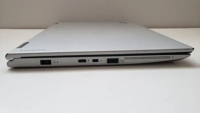 Ноутбук-трансформер Б-клас Lenovo ThinkPad Yoga 370 / 13.3" (1920x1080) IPS Touch / Intel Core i7-7500U (2 (4) ядра по 2.7 - 3.5 GHz) / 8 GB DDR4 / 512 GB SSD / Intel HD Graphics 620 / WebCam б/в - зображення 4