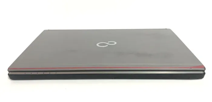 Ноутбук Б-клас Fujitsu Lifebook E736 / 13.3" (1366x768) TN / Intel Core i5-6300U (2 (4) ядра по 2.4 - 3.0 GHz) / 8 GB DDR4 / 500 GB HDD / Intel HD Graphics 520 / WebCam / Win 10 Pro б/в - зображення 6