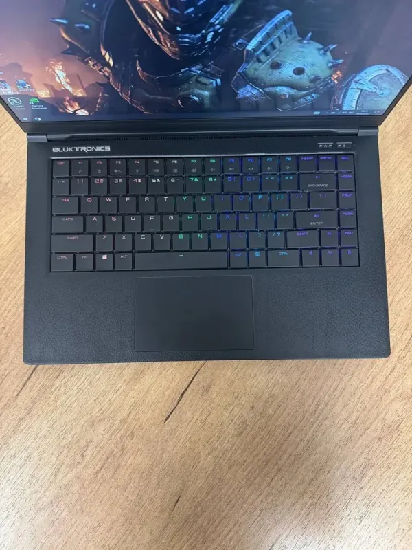 Ігровий ноутбук Eluktronics MAG-15 2070 / 15.6" (1920x1080) IPS / Intel Core i7-9750H (6 (12) ядер по 2.6 - 4.5 GHz) / 32 GB DDR4 / 1000 GB SSD / nVidia GeForce RTX 2070 Max-Q, 8 GB GDDR6, 256-bit / WebCam б/в - зображення 7