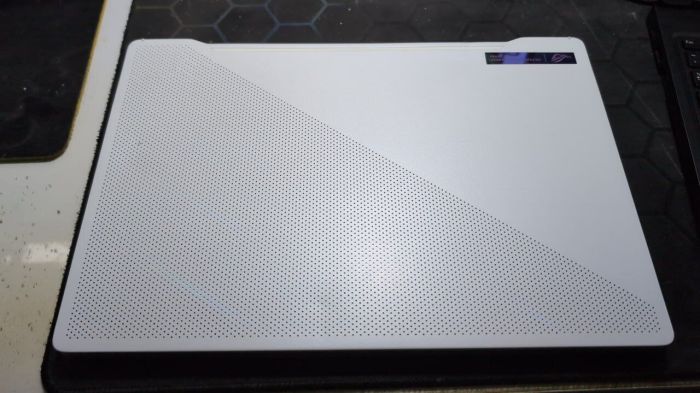 Ігровий ноутбук Б-класу Asus ROG Zephyrus G14 GA401QM / 14" (1920x1080) IPS / AMD Ryzen 9 5900HS (8 (16) ядер по 3,0 - 4,6 ГГц) / 24 ГБ DDR4 / 960 ГБ SSD / nVidia GeForce RTX 3060, 6 ГБ GDDR6, 192-біт б/в - зображення 6