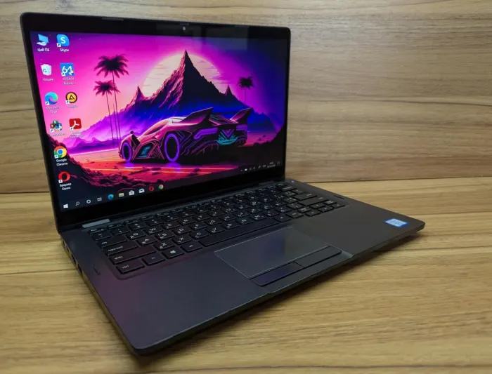 Ноутбук-трансформер Dell Latitude 5300 2 in 1 / 13.3" (1920x1080) IPS Touch / Intel Core i7-8665U (4 (8) ядра по 1.9 - 4.8 GHz) / 16 GB DDR4 / 480 GB SSD / Intel UHD Graphics / WebCam / Windows 10 б/в - зображення 4