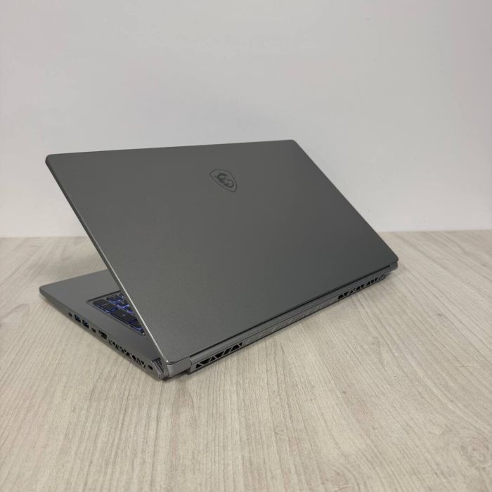 Мобільна робоча станція Б-класу MSI WS75 10TK / 17.3" (1920x1080) IPS / Intel Core i7-10875H (8 (16) ядер по 2,3 - 5,1 ГГц) / 32 ГБ DDR4 / 1000 ГБ SSD NVMe / nVidia Quadro RTX 3000, 6 ГБ GDDR6, 192-біт / WebCam б/в - зображення 6