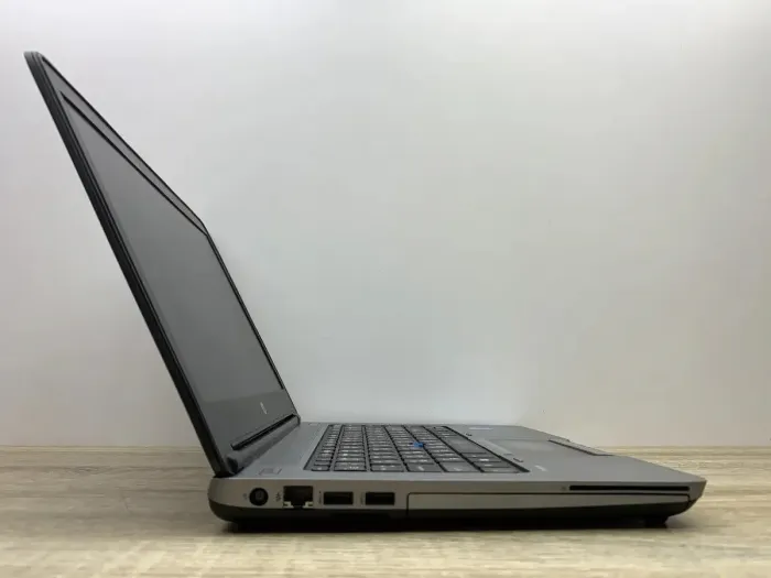 Ноутбук Б-клас HP ProBook 640 G1 / 14" (1366x768) TN / Intel Core i5-4310M (2 (4) ядра по 2.7 - 3.4 GHz) / 8 GB DDR3 / 120 GB SSD / Intel HD Graphics 4600 / DVD-ROM б/в - зображення 6