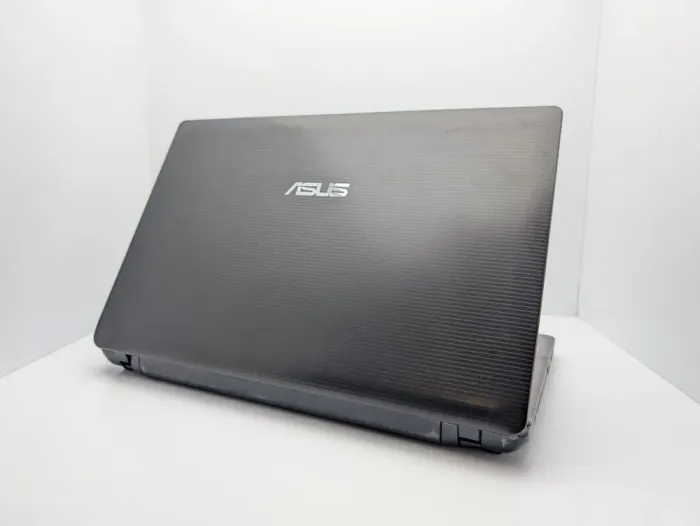 Ноутбук Asus X53S / 15.6" (1366x768) TN / Intel Core i3-2310M (2 (4) ядра по 2.1 GHz) / 6 GB DDR3 / 320 GB HDD / nVidia GeForce GT 520M, 1GB DDR3, 64-bit / WebCam б/в - зображення 7