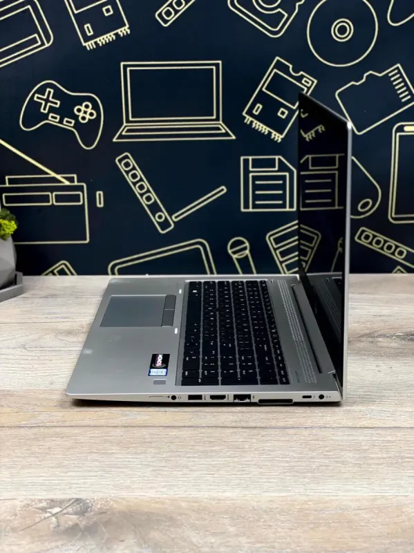 Ноутбук HP EliteBook 850 G5 / 15.6" TN / Core i5-8350U (4(8) ядра по 1.7-3.6 GHz) / 8GB DDR4 / 256GB SSD / UHD Graphics 620 / WebCam б/в - зображення 5