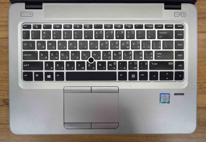 Ультрабук Б-клас HP EliteBook 840 G4 / 14" (1366x768) TN / Intel Core i5-7300U (2 (4) ядра по 2.6 - 3.5 GHz) / 8 GB DDR4 / 240 GB SSD / Intel HD Graphics 620 / WebCam / Fingerprint / Windows 10 б/в - зображення 3