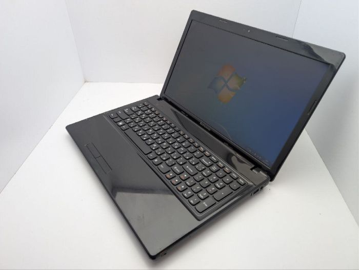 Ноутбук Lenovo IdeaPad G585 / 15.6" (1366x768) TN / AMD E1-1200 (2 ядра по 1.4 GHz) / 6 GB DDR3 / 120 GB SSD / AMD Radeon HD 7310 Graphics / WebCam / DVD-ROM б/в - зображення 7
