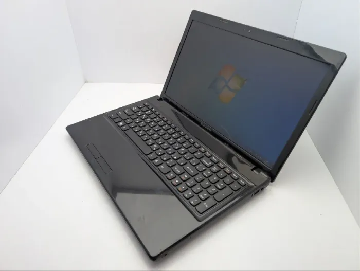 Ноутбук Lenovo IdeaPad G585 / 15.6" (1366x768) TN / AMD E1-1200 (2 ядра по 1.4 GHz) / 6 GB DDR3 / 120 GB SSD / AMD Radeon HD 7310 Graphics / WebCam / DVD-ROM б/в - зображення 7