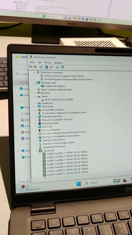 Ультрабук Б-клас Dell Latitude 7410 / 14" (1920x1080) IPS / Intel Core i7-10610U (4 (8) ядра по 1.8 - 4.9 GHz) / 16 GB DDR4 / 256 GB SSD M.2 / Intel UHD Graphics / WebCam / USB 3.2 / HDMI / Windows 10 б/в - зображення 9