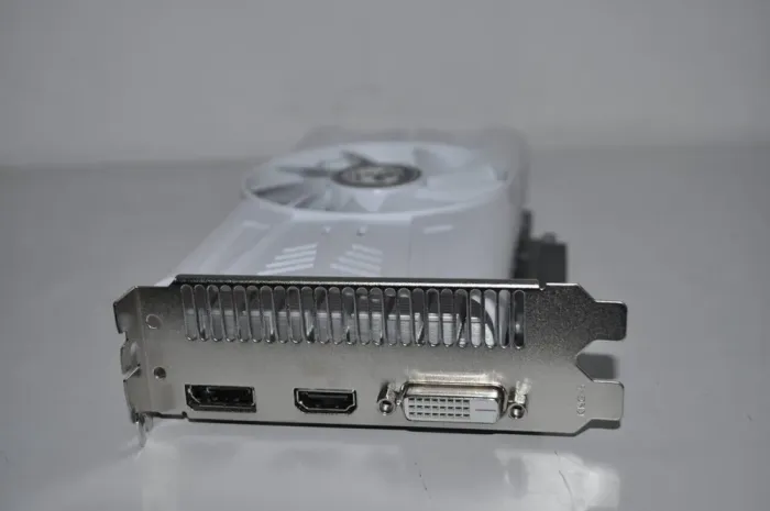 Дискретна відеокарта SOYO Radeon RX 470, 4 GB GDDR5, 256-bit / DVI, HDMI, DisplayPort - зображення 8