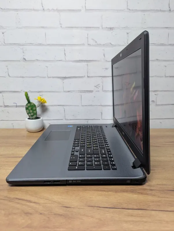 Ноутбук Б-клас Acer Aspire E5-771G / 17.3" (1920x1080) TN / Intel Core i5-4210U (2 (4) ядра по 1.7 - 2.7 GHz) / 8 GB DDR3 / 128 GB SSD / Intel HD Graphics 4400 / WebCam / DVD-ROM б/в - зображення 6