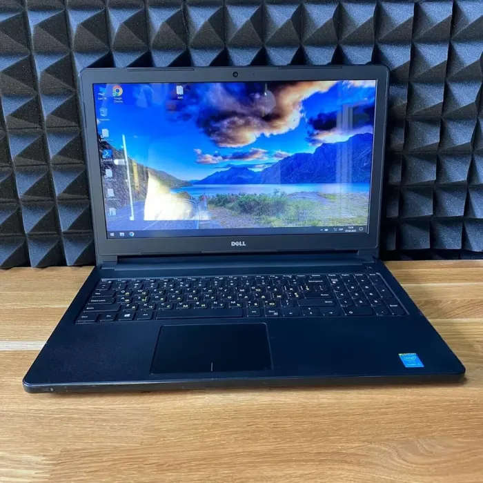 Ноутбук Б-клас Dell Vostro 3558 / 15.6" (1366x768) TN / Intel Core i5-5200U (2 (4) ядра по 2.2 - 2.7 GHz) / 8 GB DDR3 / 256 GB SSD / Intel HD Graphics 5500 / WebCam / DVD-ROM б/в - зображення 2