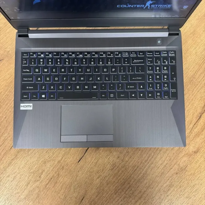 Ігровий ноутбук Б-клас Sager NH58DDW / 15.6" (1920x1080) IPS / Intel Core i7-10875H (8 (16) ядер по 2.3 - 5.1 GHz) / 16 GB DDR4 / 512 GB SSD / nVidia GeForce RTX 2060, 6 GB GDDR6, 192-bit / WebCam б/в - зображення 7