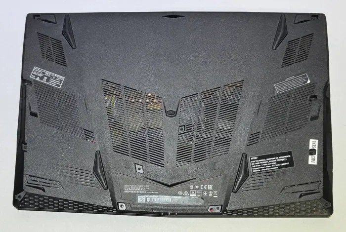 Ігровий ноутбук Б-клас MSI GL63 9SEK / 15.6" (1920x1080) IPS / Intel Core i7-9750H (6 (12) ядер по 2,6 - 4,5 ГГц) / 16 ГБ DDR4 / 256 ГБ SSD + 256 ГБ SSD / nVidia GeForce RTX 2060, 6 ГБ GDDR6, 192-біт / WebCam / Win 11 Pro б/в - изображение 6