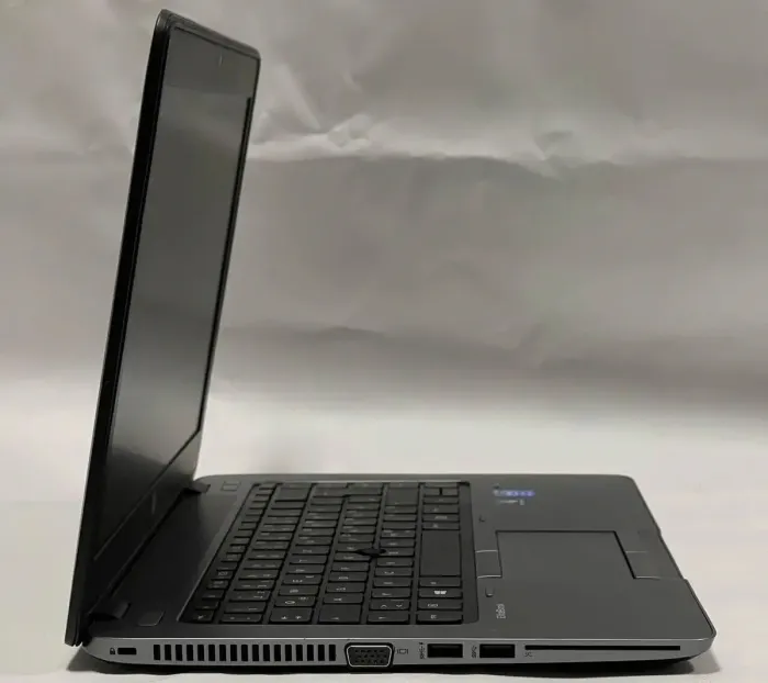 Ноутбук Б-клас HP EliteBook 840 G1 / 14" (1600x900) TN / Intel Core i5-4300U (2 (4) ядра по 1.9 - 2.9 GHz) / 8 GB DDR3 / 500 GB HDD / Intel HD Graphics 4400 / WebCam / DisplayPort б/в - зображення 4