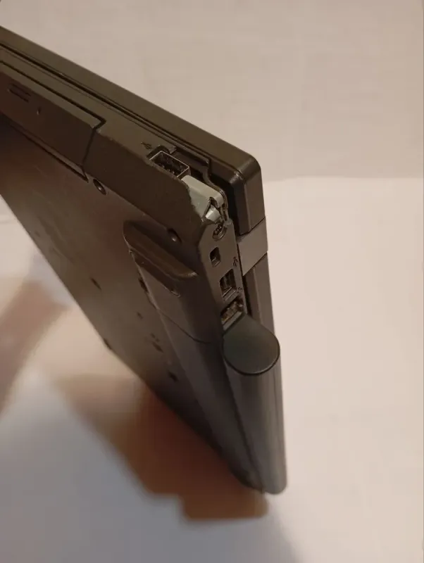 Ноутбук Б-клас Lenovo ThinkPad L540 / 15.6" (1366x768) TN / Core i5-4200M (2 (4) ядра по 2.5 - 3.1 GHz) / 8 GB DDR3 / 240 GB SSD / Intel HD Graphics 4600 / WebCam б/в - зображення 9