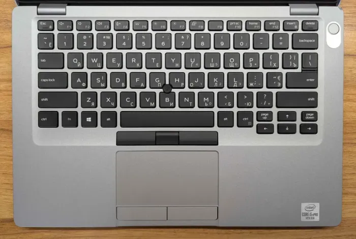 Ультрабук Б-клас Dell Latitude 5410 / 14" (1920x1080) IPS / Intel Core i5-10310U (4 (8) ядра по 1.7 - 4.4 GHz) / 8 GB DDR4 / 256 GB SSD / Intel UHD Graphics / WebCam / TouchID / Windows 10 б/в - зображення 4