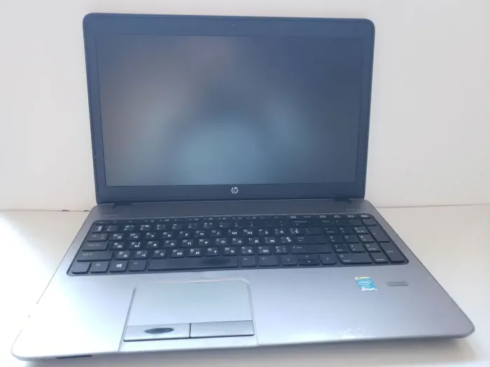 Ноутбук HP ProBook 450 G1 / 15.6" (1366x768) TN / Intel Core i5-4200U (2 (4) ядра по 1.6 - 2.6 GHz) / 8 GB DDR3 / 256 GB SSD / Intel HD Graphics 4400 / WebCam / DVD-RW б/в - зображення 2