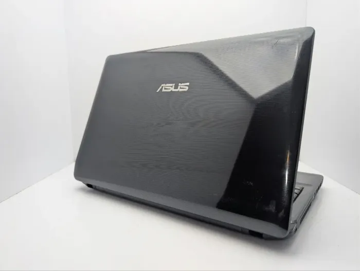 Ноутбук Asus A52J / 17.3" (1600x900) TN / Intel Core i3-350M (2 (4) ядра по 2.2 GHz) / 6 GB DDR3 / 500 GB HDD / AMD Radeon HD 5470M, 1 GB GDDR3, 64-bit / WebCam / DVD-ROM б/в - зображення 8