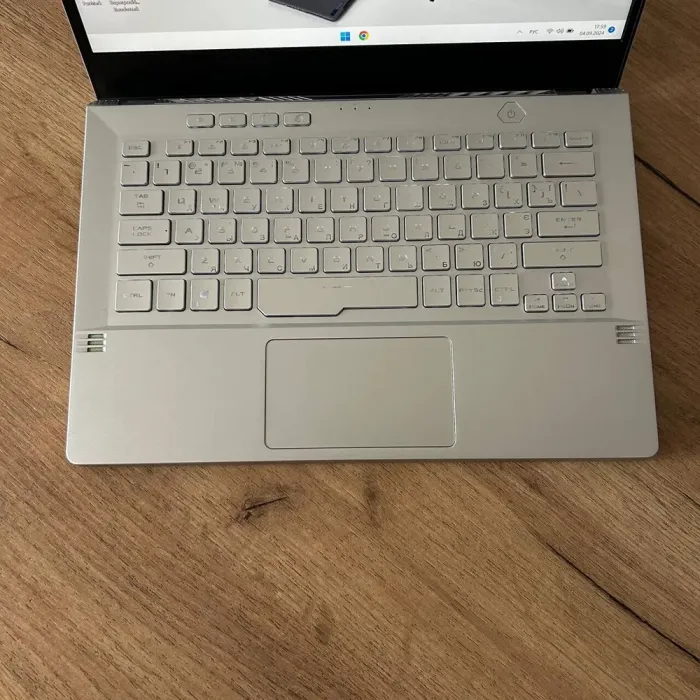 Ігровий ультрабук Asus ROG Zephyrus G14 GA401QM White / 14" (1920x1080) IPS / AMD Ryzen 9 5900HS (8 (16) ядер по 3.0 - 4.6 GHz) / 16 GB DDR4 / 1000 GB SSD / nVidia GeForce RTX 3060, 6 GB GDDR6, 192-bit б/в - зображення 7