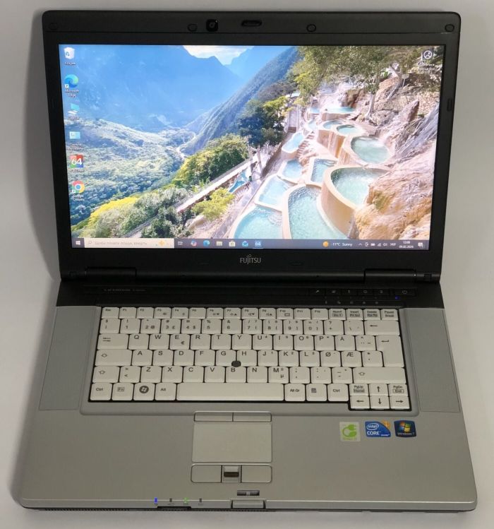 Ноутбук Б-клас Fujitsu LifeBook E780 / 15.6" (1366x768) TN / Intel Core i5-560M (2 (4) ядра по 2.66 - 3.2 GHz) / 8 GB DDR3 / 250 GB HDD / Intel HD Graphics / WebCam / DVD-ROM б/в - зображення 2