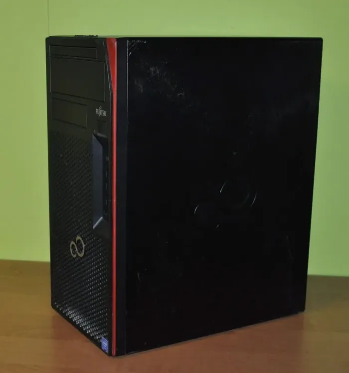 Комп'ютер Fujitsu Esprimo P758 E85 Tower / Intel Core i3-8100 (4 ядра по 3.6 GHz) / 16 GB DDR4 / 240 GB SSD + 500 GB HDD / Intel UHD Graphics 630 / Windows 11 Pro б/в - зображення 5