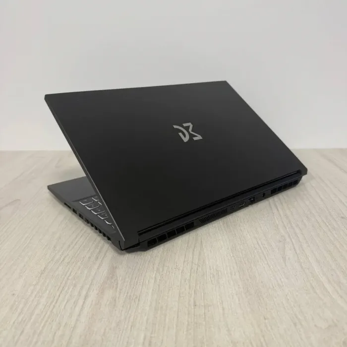 Ігровий ноутбук Б-класу Dream Machines GM5AGEE / 15,6" (1920x1080) IPS / Intel Core i5-12450H (8 (12) ядер по 3,3 - 4,4 ГГц) / 16 ГБ DDR5 / 512 ГБ SSD / nVidia GeForce RTX 3050, 4 ГБ GDDR6, 128-біт / WebCam б/в - зображення 6