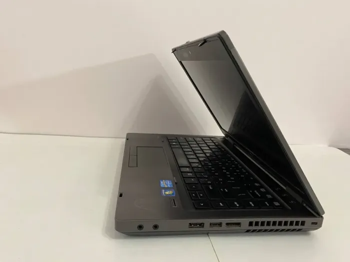 Ноутбук HP ProBook 6460b / 14" (1366x768) TN / Intel Core i5-2410M (2 (4) ядра по 2.3 - 2.9 GHz) / 8 GB DDR3 / 500 GB HDD / Intel HD Graphic 3000 / WebCam / DVD-ROM / Новая АКБ б/в - зображення 6