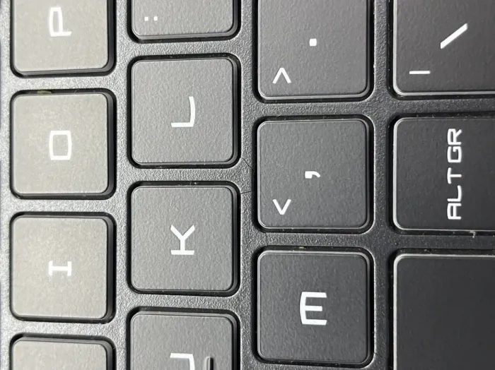 Ігровий ноутбук Б-класу MSI Pulse GL66 12UEK-637US / 15,6" (1920x1080) IPS / Intel Core i7-12700H (14 (20) ядер по 3,5 - 4,7 ГГц) / 16 ГБ DDR4 / 480 ГБ SSD / nVidia GeForce RTX 3060, 6 ГБ GDDR6, 192-біт / Веб-камера б/в - изображение 7