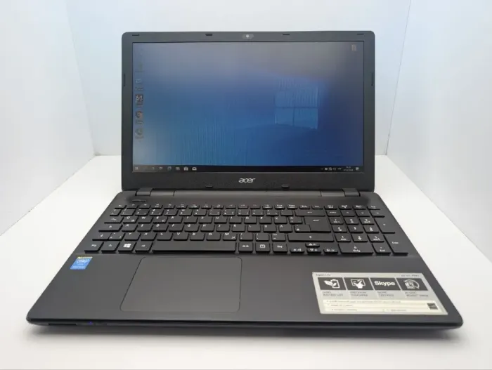 Ноутбук Acer Aspire E5-511 / 15.6" (1366x768) TN / Intel Pentium N3530 (4 ядра по 2.16 - 2.58 GHz) / 8 GB DDR3 / 120 GB SSD / Intel HD Graphics / WebCam / DVD-ROM б/в - зображення 2