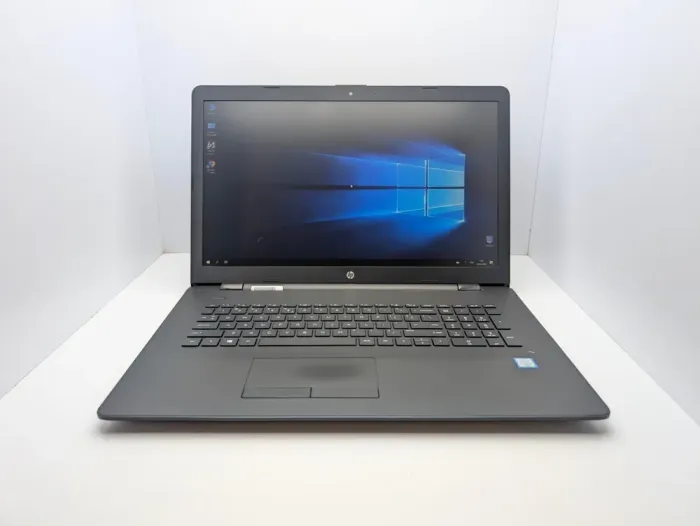 Ноутбук HP Pavilion 17-bs0xx / 17.3" (1600x900) TN / Intel Core i3-6006U (2 (4) ядра по 2.0 GHz) / 4 GB DDR3 / 240 GB SSD / Intel HD Graphics 520 / WebCam / HDMI б/в - зображення 2