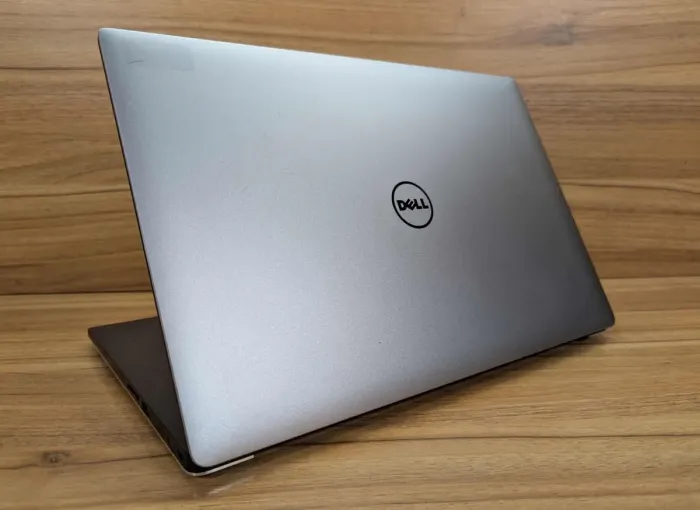 Ноутбук робоча станція Dell Precision 5510 / 15.6" (3840x2160) IPS Touch / Intel Core i7-6820HQ (4 (8) ядра по 2,7 - 3,6 ГГц) / 16 ГБ DDR4 / 512 ГБ SSD / nVidia Quadro M1000M, 2 ГБ DDR3, 128-біт / HDMI / Windows 10 б/в - зображення 7