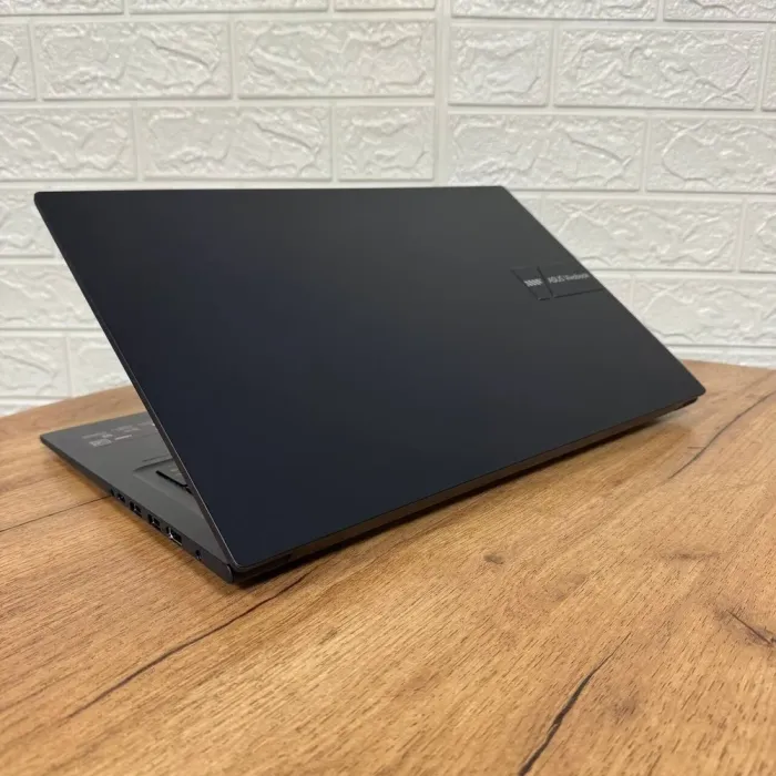 Ультрабук Asus Vivobook 17 F1704VAP / 17.3" (1920x1080) IPS / Intel Core 5 120U (10 (12) ядер по 1.4 - 5.0 GHz) / 8 GB DDR4 / 512 GB SSD NVMe / Intel Graphics / WebCam б/в - зображення 6