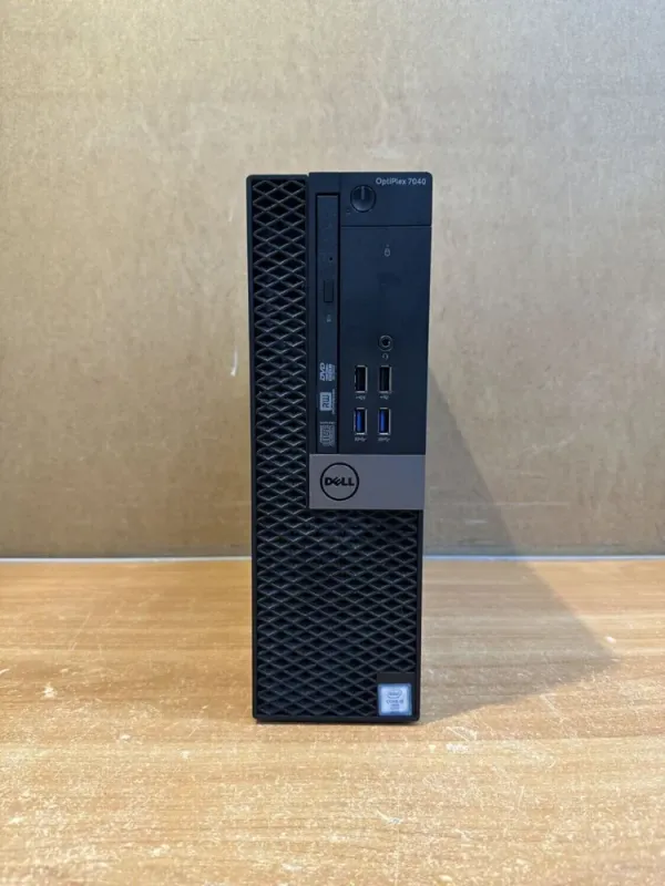 Комп'ютер Dell OptiPlex 7040 SFF / Intel Core i5-6500 (4 ядра по 3.2 -3.6 GHz) / 16 GB DDR4 / 500 GB SSD / Intel HD Graphics 530 / 180W / DVD-RW / DisplayPort / HDMI б/в - зображення 2