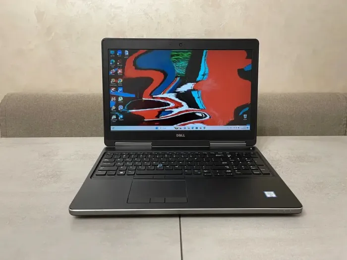 Мобільна робоча станція Б-клас Dell Precision 7510 / 15.6" (1920x1080) IPS / Intel Core i7-6820HQ (4 (8) ядра по 2.7 - 3.6 GHz) / 16 GB DDR4 / 512 GB SSD / nVidia Quadro M1000M, 2 GB GDDR5, 128-bit / WebCam / miniDP / HDMI б/в - зображення 2