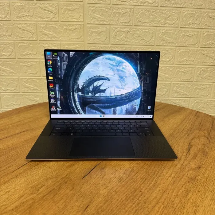 Ігровий ноутбук Б-клас Dell XPS 15 9510 / 15.6" (3456x2160) OLED Touch / Intel Core i7-11800H (8 (16) ядер по 4.6 GHz) / 16 GB DDR4 / 512 GB SSD / nVidia GeForce RTX 3050, 4 GB GDDR6, 128-bit / WebCam б/в - зображення 2