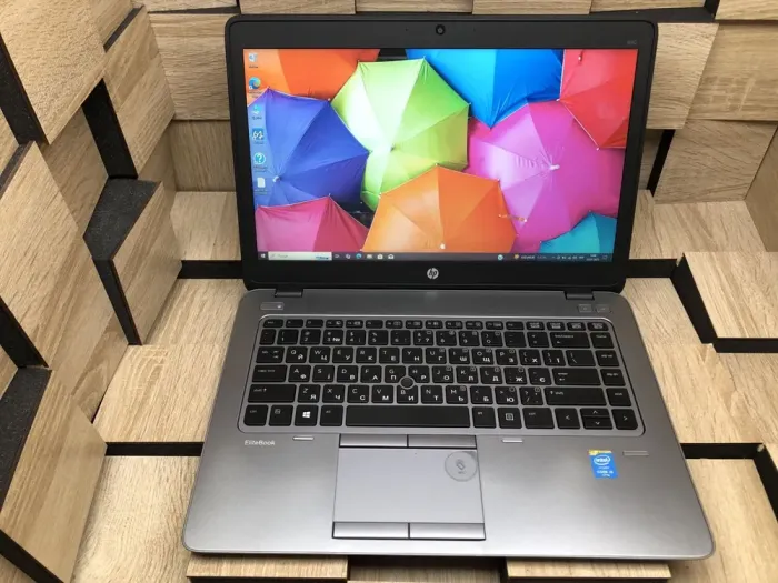 Ноутбук Б-клас HP EliteBook 840 G2 / 14" (1600x900) TN / Intel Core i5-5300U (2 (4) ядра по 2.3 - 2.9 GHz) / 8 GB DDR3 / 250 GB SSD / Intel HD Graphics 5500 / WebCam б/в - зображення 2